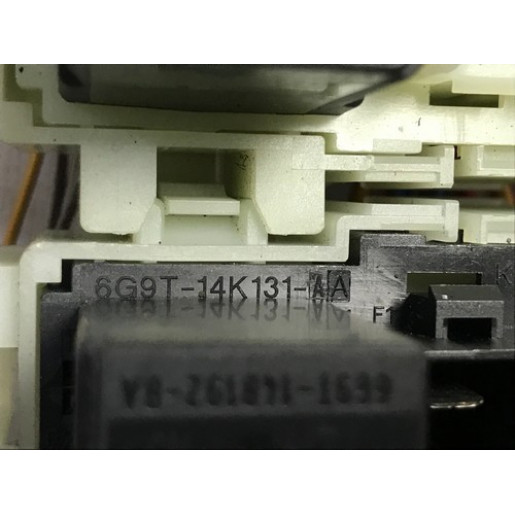 Комплект корпусу запобіжників Ford Focus 2 2005-2010 6G9T14C507AB